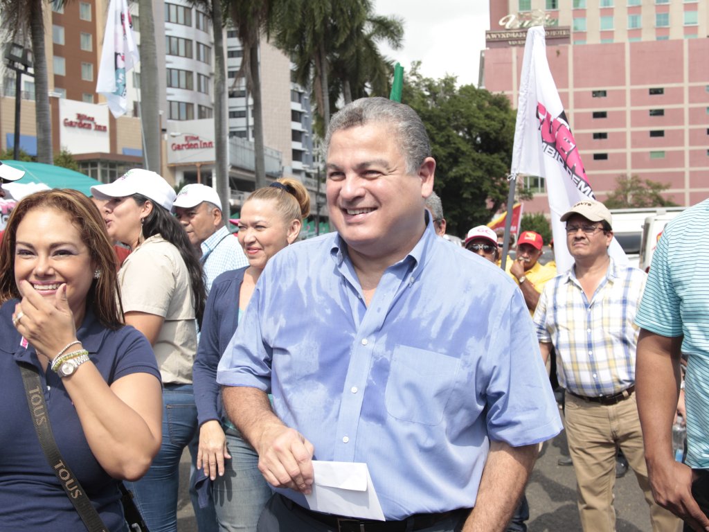 Arias Olivares Ana Mae Viuda De Endara Y Flores Respaldaron A Arias