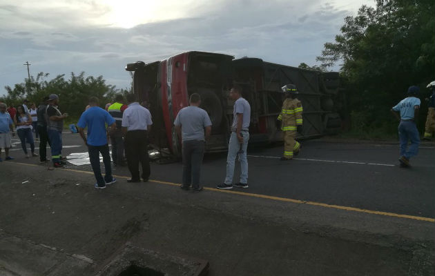 Vuelco de bus en Penonomé deja ocho lesionados Panamá América