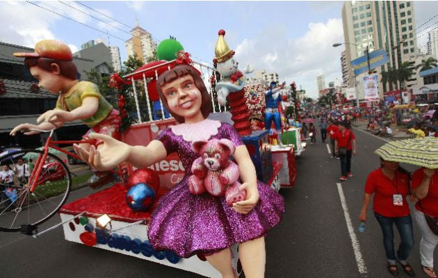 Desfile de Navidad en la capital será el 11 de diciembre se destinarán