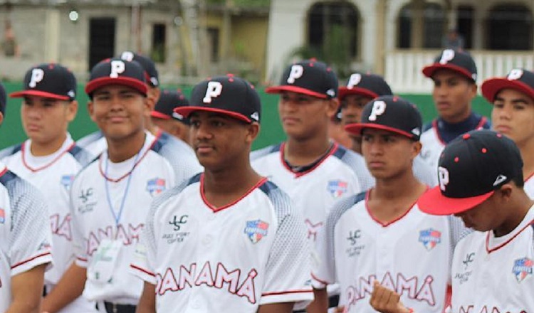 Los integrantes del equipo panameño ayer durante la ceremonia de apertura del premundial. /Foto Cortesía