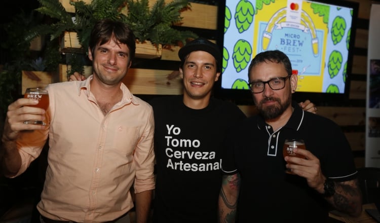 1.  Teddy Fábrega, Richo Fernández y Noel Sánchez.