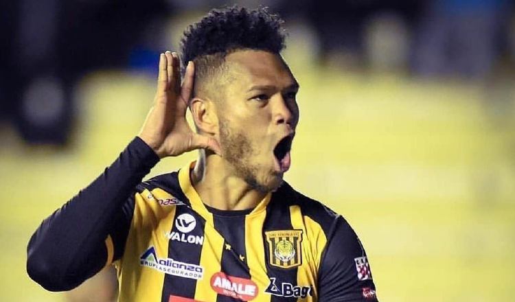 Rolando Blackburn arribó a  The Strongest la temporada pasada y marcó 20  goles. @clubstrongest