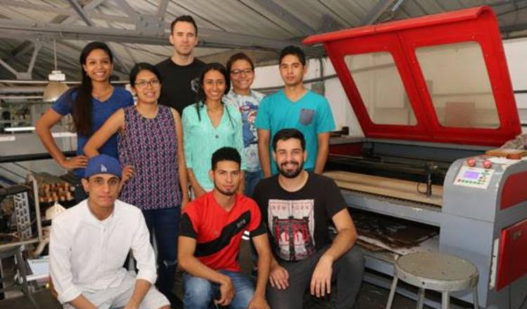 Estudiantes de las tres universidades.  Cortesía