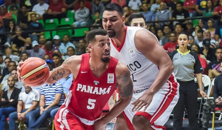 Trevor Gaskins (5) es una de las bujías del seleccionado panameño. @Fepaba