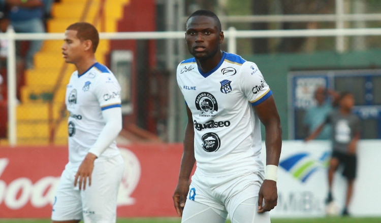 Abdiel Arroyo marcó el primer gol para el Árabe Unido,  líder del Clausura tras 12 fechas disputadas. Anayansi Gamez