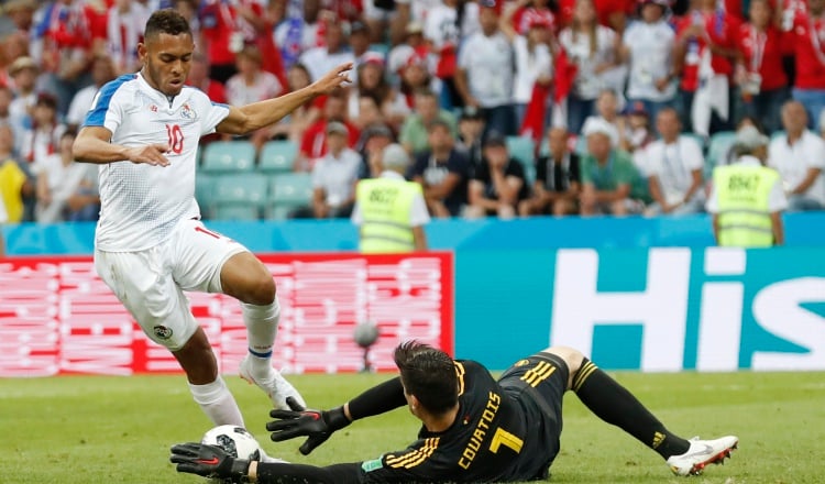 Ismael Díaz se lesionó jugando el mundial con la selección de Panamá.