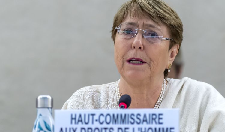 Michelle Bachelet en su discurso en la ciudad de Ginebra, Suiza. EFE