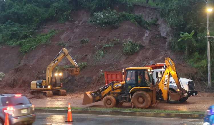 Las lluvias están cayendo en áreas vulnerables, como la carretera al Centenario.  Cortesía