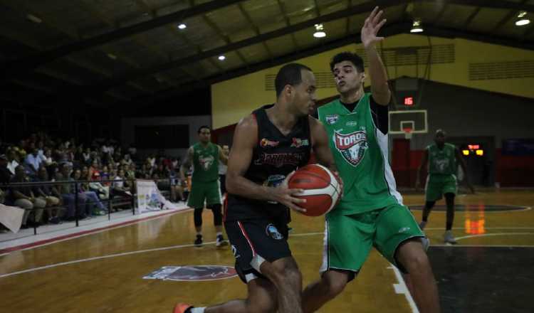 Los Caballos de Coclé hicieron valer su condición de locales en el arranque de la LPB. LPB