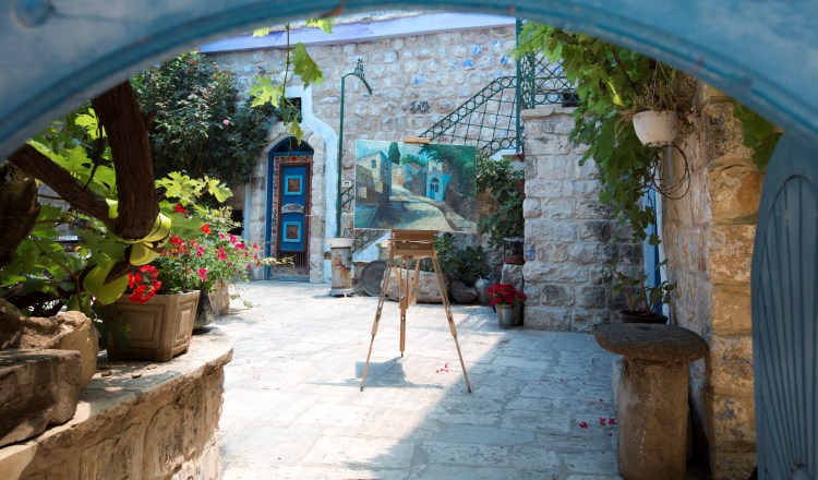 1. Safed es una ciudad en el Distrito Norte de Israel.