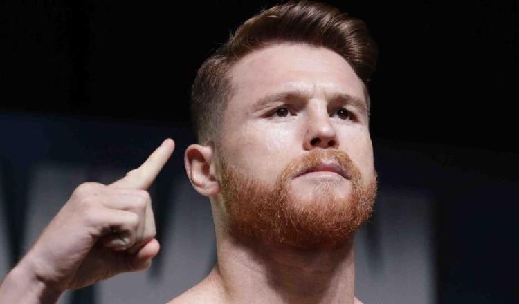 Canelo Álvarez asegura que entrena como si fuera un novato. EFE