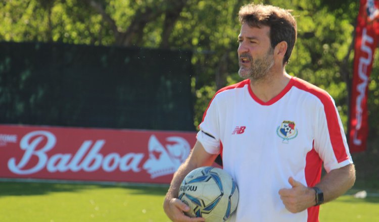 El técnico Thomas Christiansen . Foto: @Fepafut