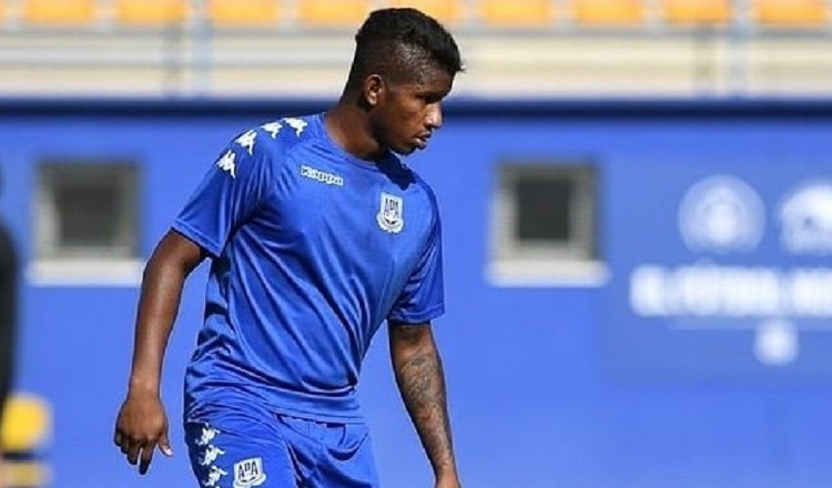 Fidel Escobar pudó debutar en la Segunda División de España. Foto:@AD_Alcorcon