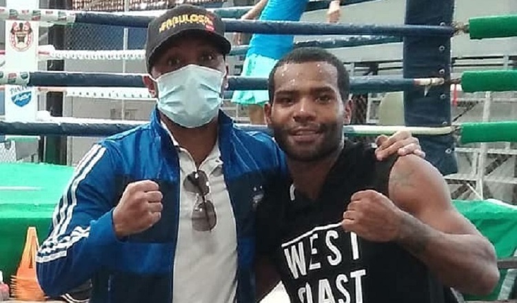 Anselmo 'Chemito' Moreno y Jezreel Corrales. Foto: Cortesía