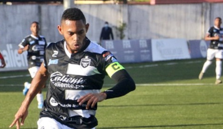 Ismael Díaz, jugador del Tauro FC. Foto: Fepafut