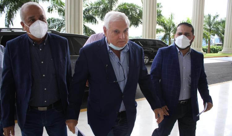 Expresidente Ricardo Martinelli, a su llegada ayer al Tribunal Electoral Víctor Arosemena