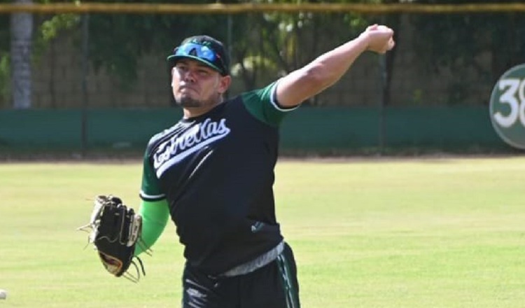 Andy Otero arrancó su pretemporada con las Estrellas Orientales. Foto:@estrellasbc