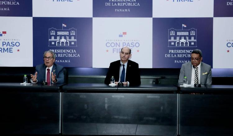 Autoridades de Estado detallan el proyecto de ley de reformas a la Caja de Seguro Social. Cortesía