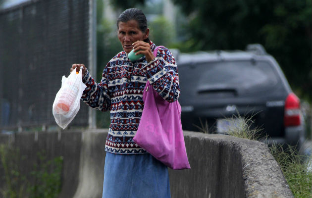 344.009 hogares se encuentran, a su vez, bajo la línea de indigencia, lo que incluye a 1,35 millones de personas.