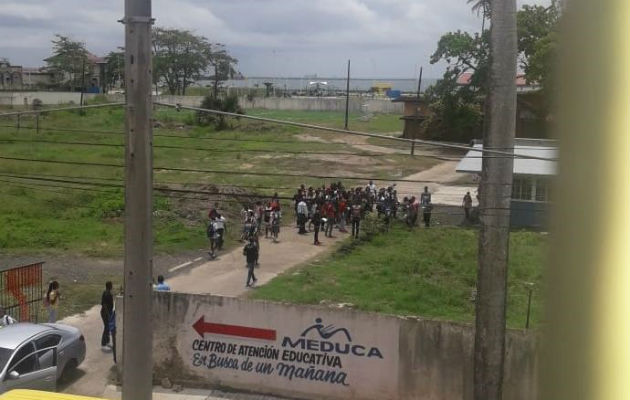 El altercado fue cerca al Instituto Rufo A Garay y el colegio Jose Guardia Vega. Foto: Diómedes Sánchez S. 