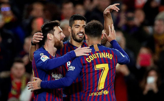 Jugadores del Barcelona festejan. Foto:EFE