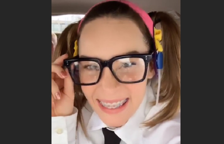 Belinda muestra su nuevo 'look'. Foto: Instagram