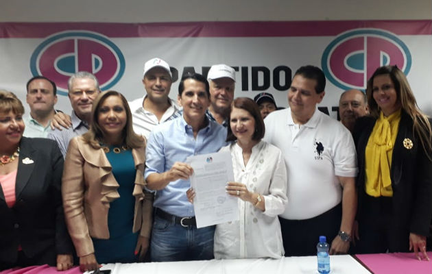 Expresidente Ricardo Martinelli es postulado como candidato a la Alcaldía de Panamá por Cambio Democrático. Foto: Panamá América.