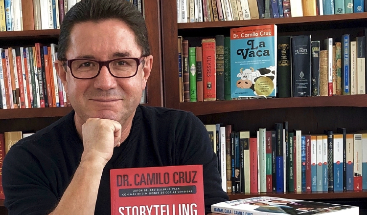 Camilo Cruz, motivador, escritor, conferencista y asesor. Pero, ante todo, un contador de historias de talla mundial. Camilocruzuniversity.com