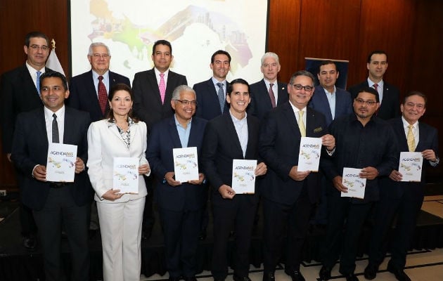 Cámara de Comercio presentó Agenda País 2019-2024 a los siete candidatos presidenciales. Foto/Archivos