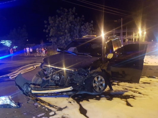 El accidente provocó el cierre de los cuatro paños de la vía para las labores de rescate y remoción de los vehículos, por lo que los autos que transitaban por el lugar debieron ser desviados. Foto/Thays Domínguez