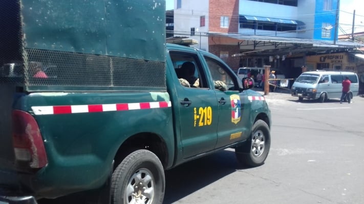 Los cuatro ciudadanos panameños, quienes transportaban dentro de su equipaje cuando viajaban en un transporte colectivo de la ruta Panamá Frontera 12 kilos de la droga.