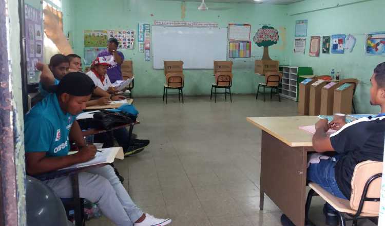 Los afectados deben acudir a los bancos de cédulas. Foto: Panamá América