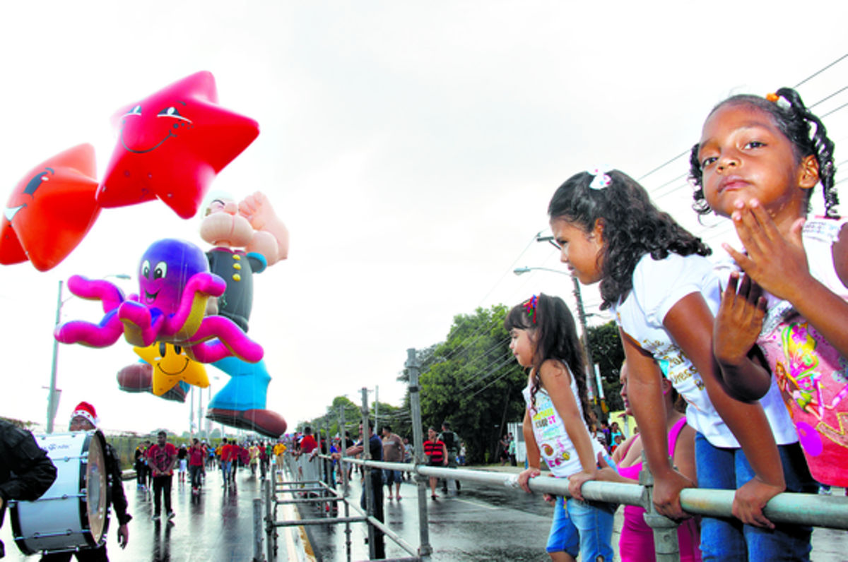 Este domingo desfile de globos gigantes en zona 16 – Diario de Centro  América