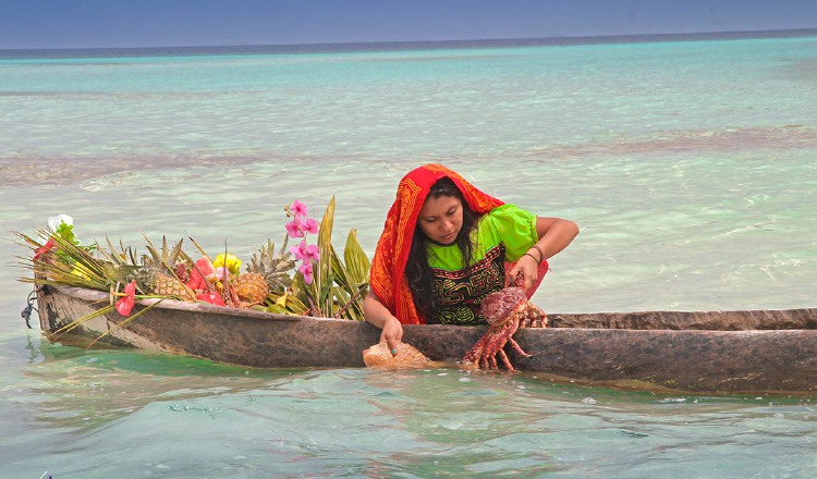 En sus fotografías Lois Iglesias capta escenas cotidianas de la vida en su natal Guna Yala. /Foto: Lois Iglesias.