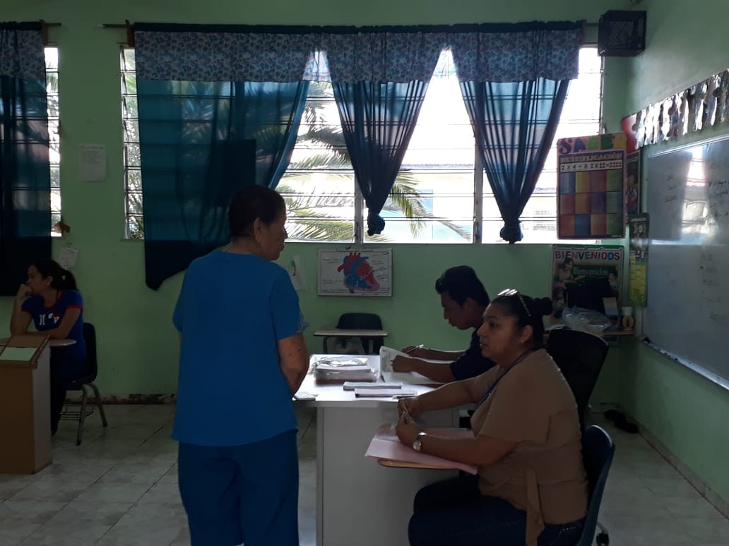 Cinco eran los centros de votación habilitados en el distrito para estas primarias. Foto/Thays Domínguez