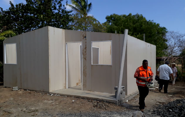 La construcción de su casa de Techos de Esperanza fue paralizada. Foto: Thays  Domínguez. 