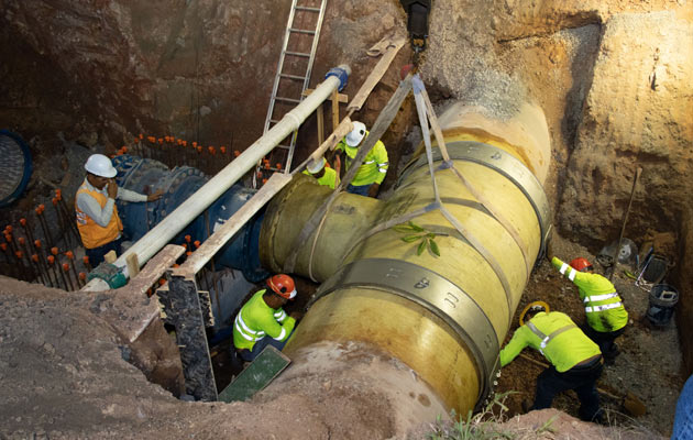 La línea de 30 pulgadas interconectada a la tubería de 60 pulgadas permitirá suministrar a futuro agua potable a cinco corregimientos urbanos del distrito de Capira y otros del distrito de La Chorrera. Foto/Eric Montenegro