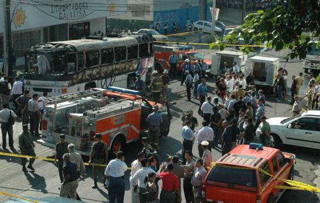 Piden Justicia Para Víctimas De La Tragedia Del 8b 06 Panamá América