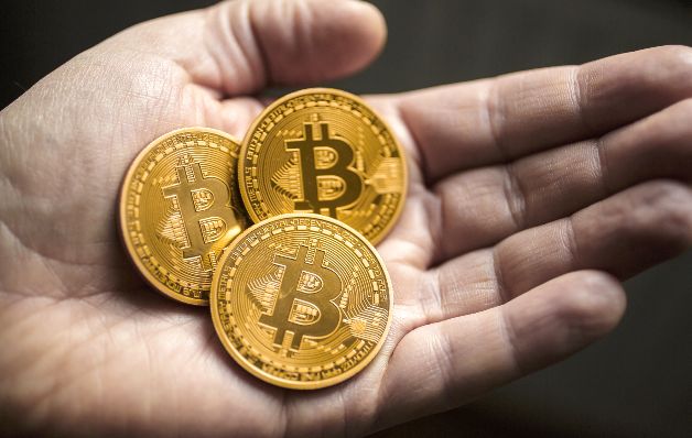 Bitcoin experimenta una crisis de identidad frente a la competencia 