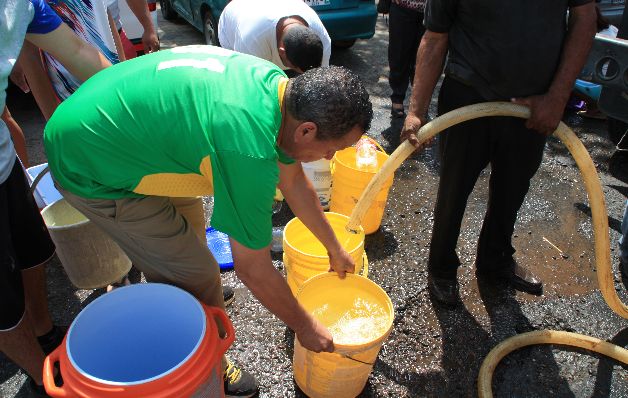 La actual administración ya tiene un año de estar en el poder y aún hay comunidades que no tienen agua 24 horas al día, lo que ha provocado molestia entre sus moradores.