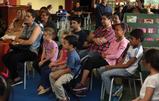 Fue una amena presentación que disfrutaron todos.  / Marly Domínguez