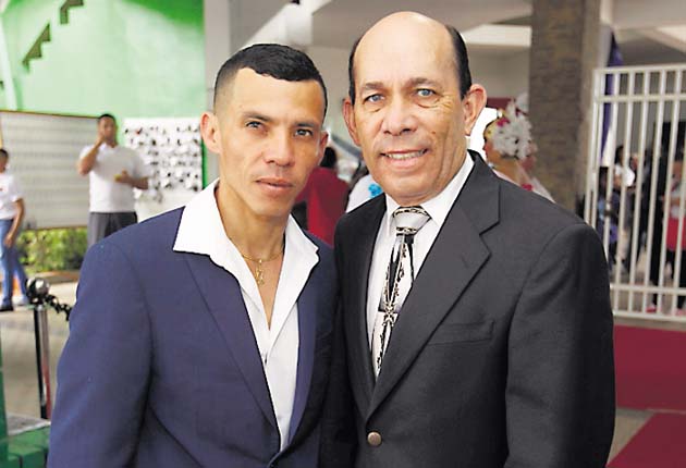 6. Emisael Jaramillo y Roger Vélez.