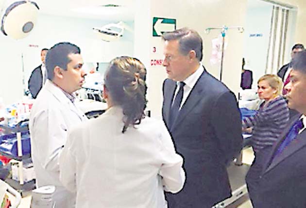 Varela incumple su  promesa de mejorar los sistemas de salud