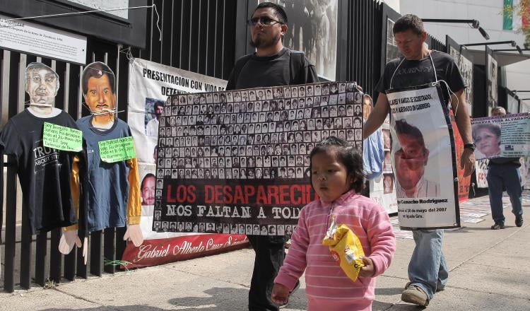 Piden justicia para las víctimas de los grupos armados y de la delincuencia. /Foto EFE