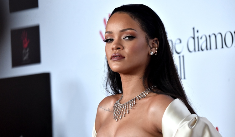 Rihanna gana juicio