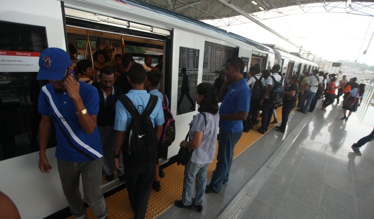 Más de 240 mil personas utilizan este medio de transporte al mes, según datos de El Metro de Panamá. Archivo