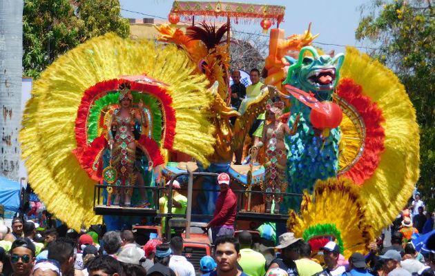 Ayira Gisselle, reina de Calle Abajo Tableño. 