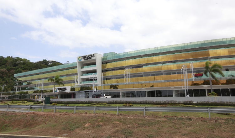 En este centro denominado Terrazas de Albrook, el Meduca alquiló 31 oficinas para el Viceministerio de Infraestructura, a pesar de que aún no existe. /Foto Edwin González 