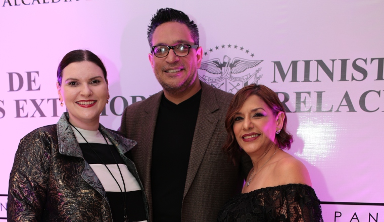 4. Maris Stella Kiener, Jaime Luna y Lourdes Pérez.