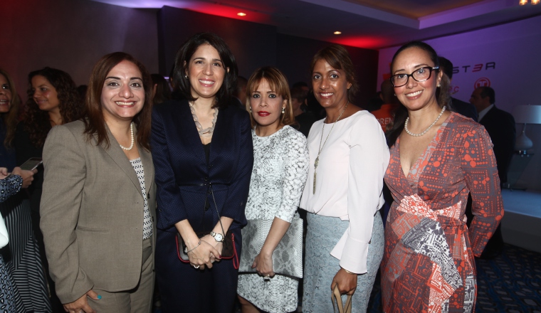 3. Arleen Díaz, Karen Dueñas, Bruny Lasso, Yavel Francis y Jazmón Mirones.